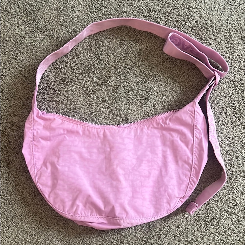 BAGGU Medium Nylon Crescent Bag (Peony)